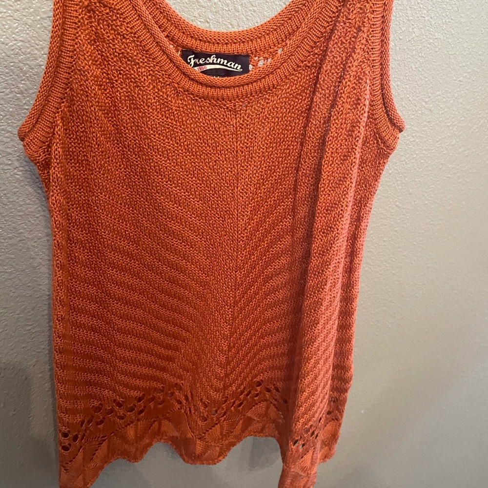 Freshman’s juniors pointelle- knit tank top